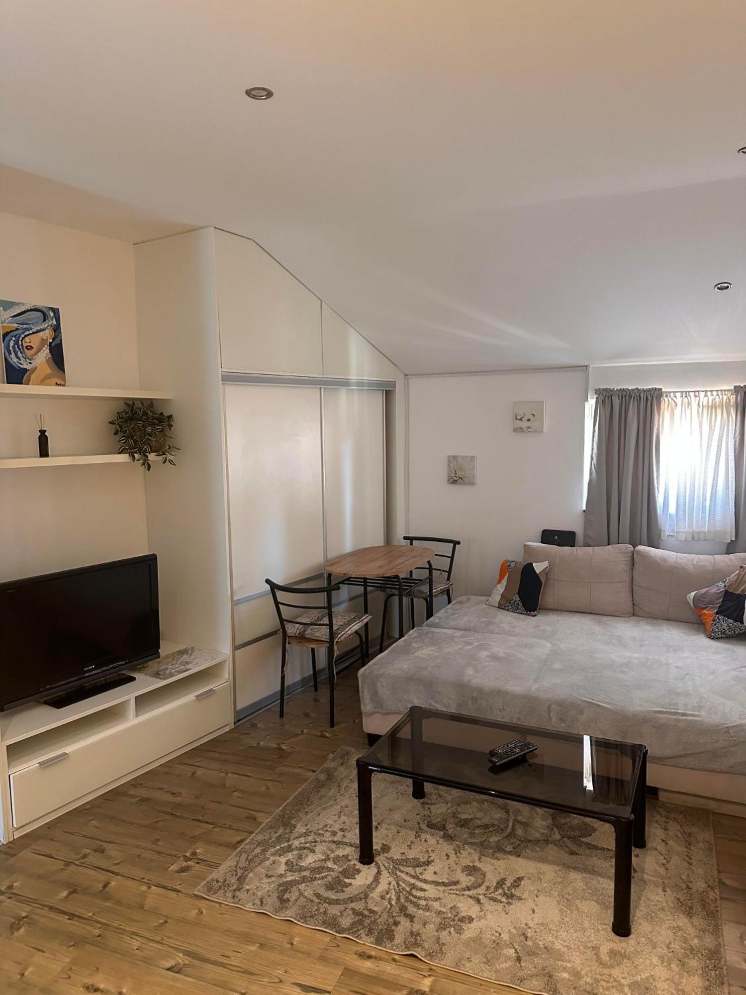Apartment Zara Apartmán *